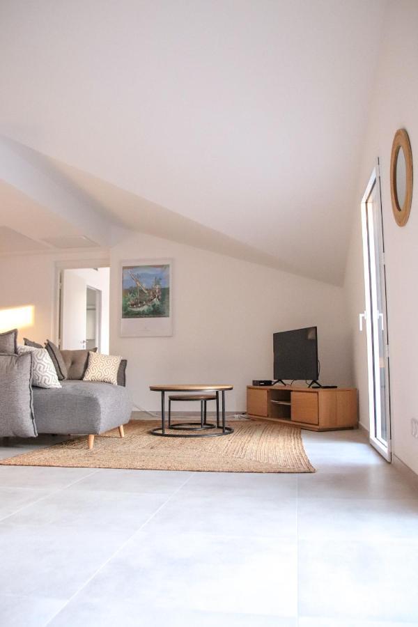 Appartement T3 à 5 minutes du port et de la plage 37 Saint-Cyr-sur-Mer Extérieur photo